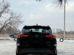 Сүрөт унаа Toyota Highlander