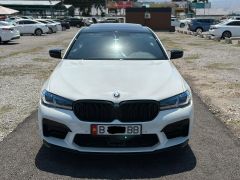 Photo of the vehicle BMW 5 Series