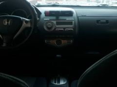 Photo of the vehicle Honda Jazz