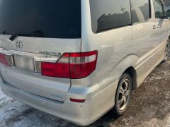 Фото авто Toyota Alphard