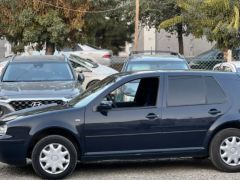 Photo of the vehicle Volkswagen Golf