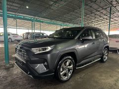 Photo of the vehicle Toyota RAV4