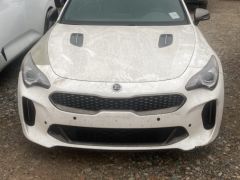 Photo of the vehicle Kia Stinger