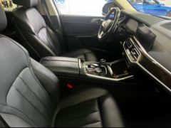 Photo of the vehicle BMW X7