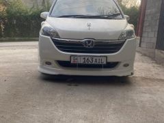 Фото авто Honda Stepwgn