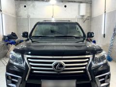 Photo of the vehicle Lexus LX