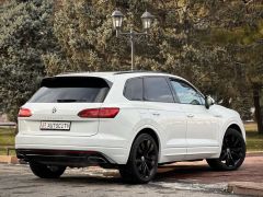 Фото авто Volkswagen Touareg