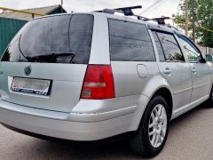 Photo of the vehicle Volkswagen Golf