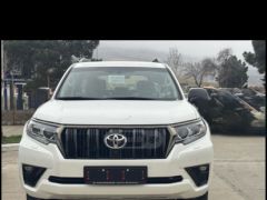 Сүрөт унаа Toyota Land Cruiser Prado