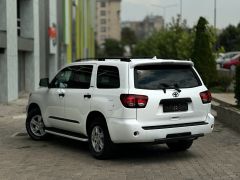 Сүрөт унаа Toyota Sequoia