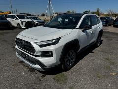 Сүрөт унаа Toyota RAV4