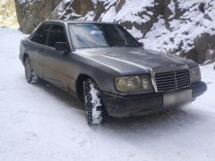 Photo of the vehicle Mercedes-Benz W124