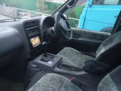 Фото авто Nissan Serena