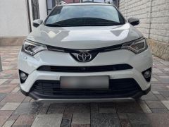 Photo of the vehicle Toyota RAV4