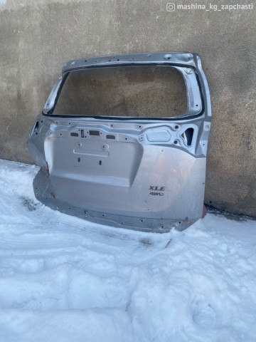 Spare Parts and Consumables - Крышка багажника от машины Toyota RAV4