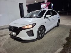 Photo of the vehicle Hyundai IONIQ