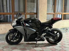 Photo of the vehicle Honda CBR 1000