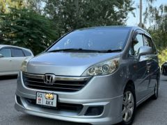 Фото авто Honda Stepwgn