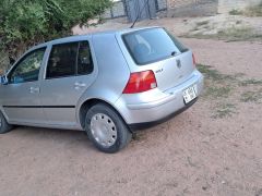 Photo of the vehicle Volkswagen Golf