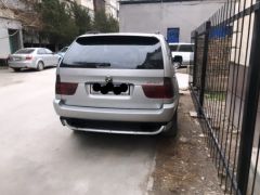 Photo of the vehicle BMW X5