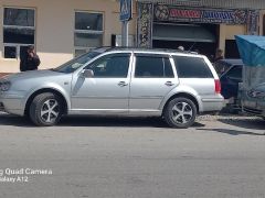 Photo of the vehicle Volkswagen Golf