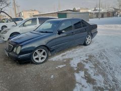 Фото авто Mercedes-Benz E-Класс