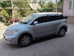 Сүрөт унаа Toyota Ist