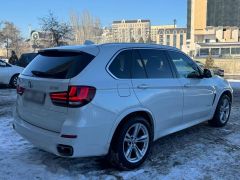 Photo of the vehicle BMW X5