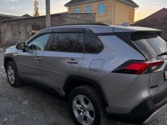 Сүрөт унаа Toyota RAV4