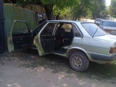 Сүрөт унаа Audi 80