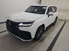 Photo of the vehicle Lexus LX