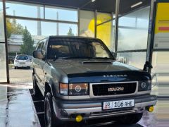 Сүрөт унаа Isuzu Bighorn