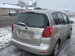 Сүрөт унаа Toyota Corolla Verso