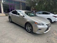 Photo of the vehicle Lexus ES