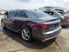 Photo of the vehicle Audi S4