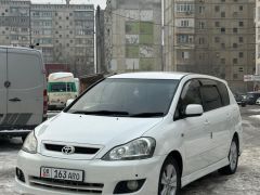 Photo of the vehicle Toyota Ipsum