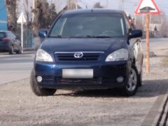 Сүрөт унаа Toyota Avensis Verso