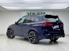 Photo of the vehicle BMW X5