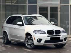 Photo of the vehicle BMW X5