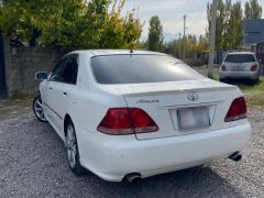 Photo of the vehicle Toyota Crown