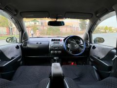 Фото авто Honda Fit