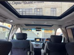 Фото авто Nissan Elgrand