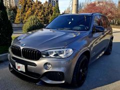 Photo of the vehicle BMW X5