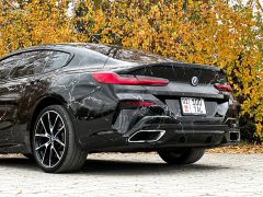 Photo of the vehicle BMW 8 Series