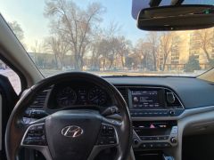 Фото авто Hyundai Elantra