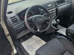 Сүрөт унаа Toyota Corolla Verso