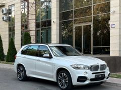 Photo of the vehicle BMW X5