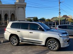 Сүрөт унаа Toyota Land Cruiser