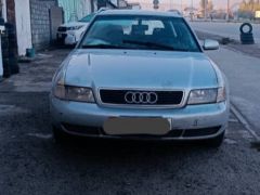 Сүрөт унаа Audi A4