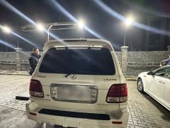 Photo of the vehicle Lexus LX